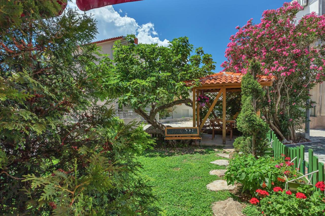 Apartmani Luna Baška Voda Buitenkant foto