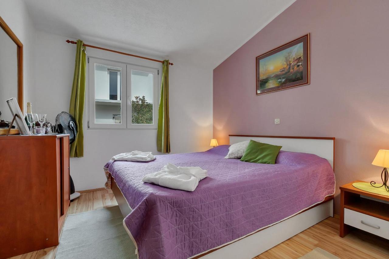 Apartmani Luna Baška Voda Buitenkant foto