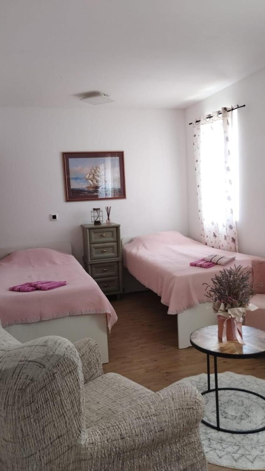 Apartmani Luna Baška Voda Buitenkant foto